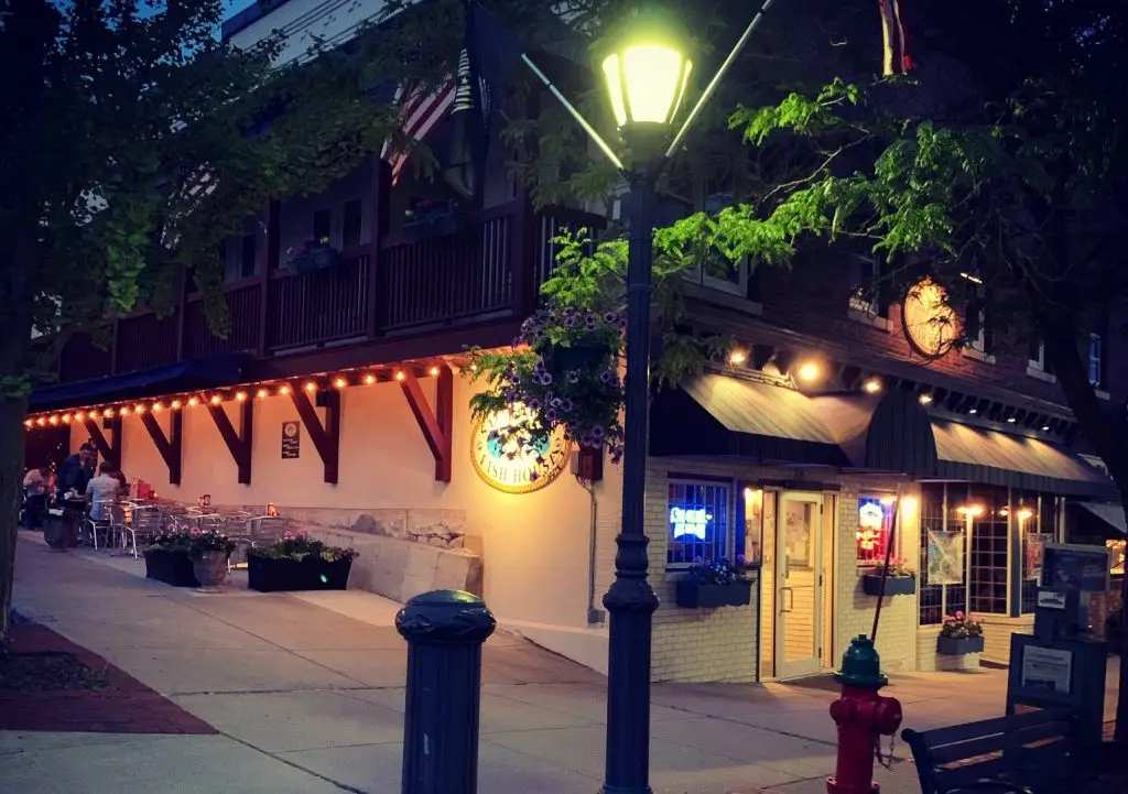 Outdoor patio seating at Salmon Run Fish House in Lee, MA